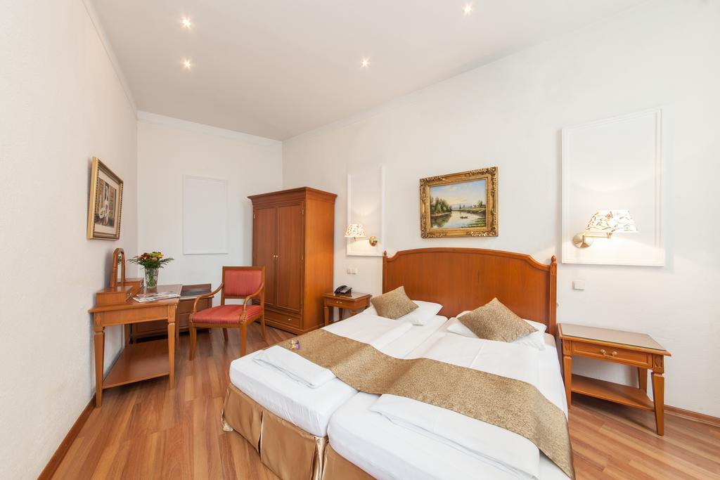Novum Hotel Cristall Wien Messe Екстер'єр фото