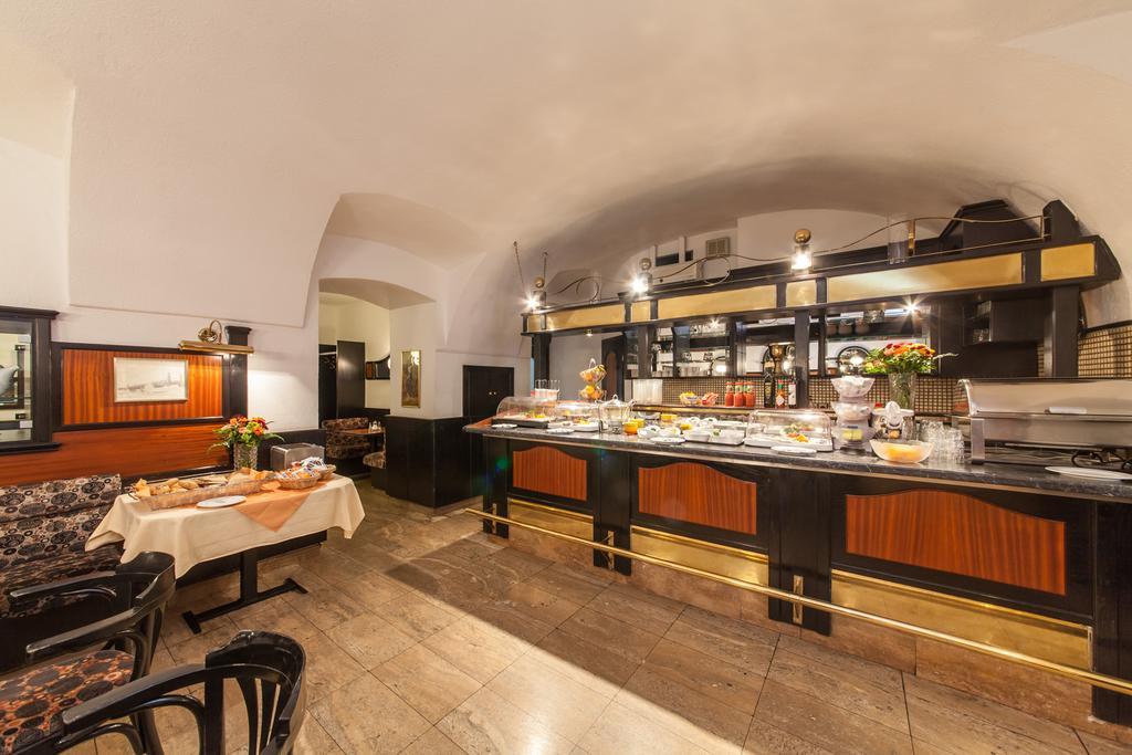 Novum Hotel Cristall Wien Messe Екстер'єр фото