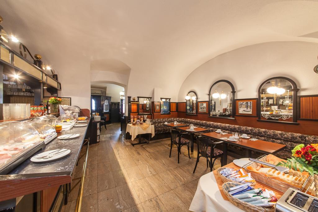 Novum Hotel Cristall Wien Messe Екстер'єр фото