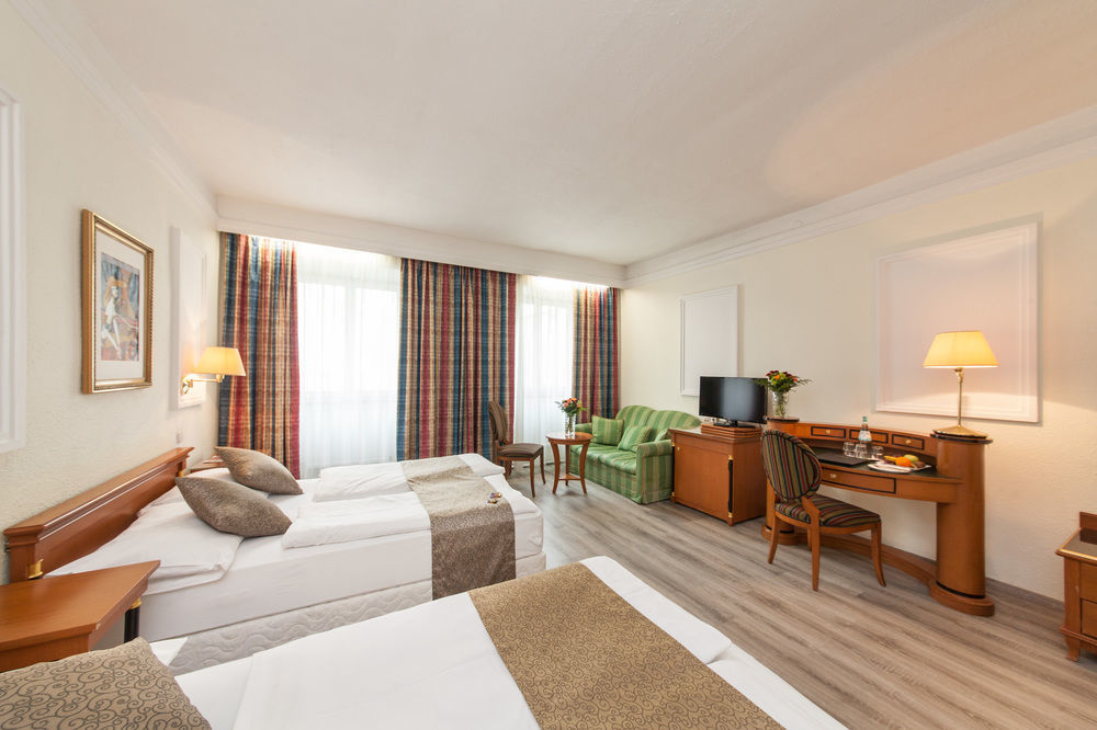 Novum Hotel Cristall Wien Messe Екстер'єр фото