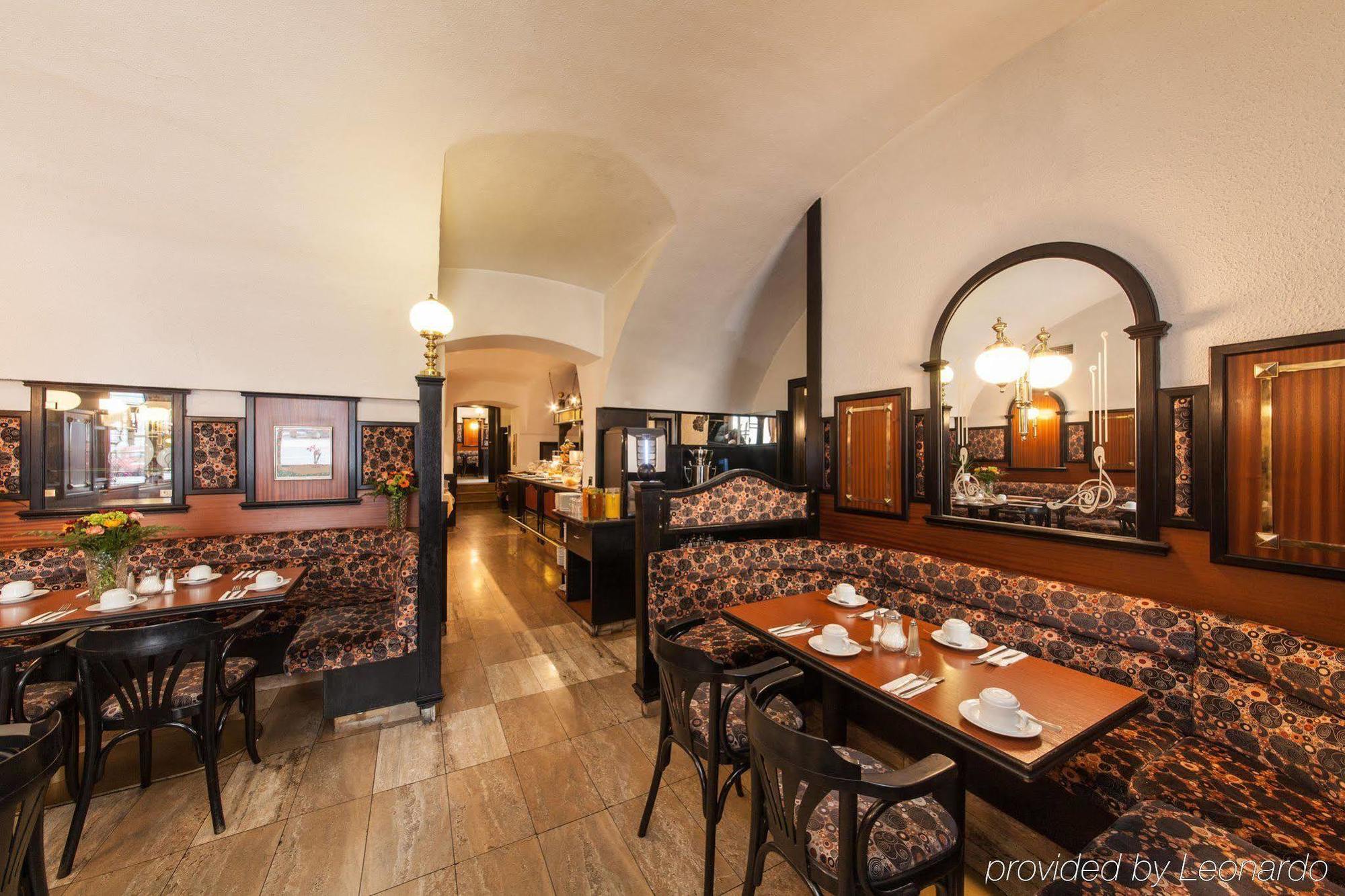 Novum Hotel Cristall Wien Messe Екстер'єр фото