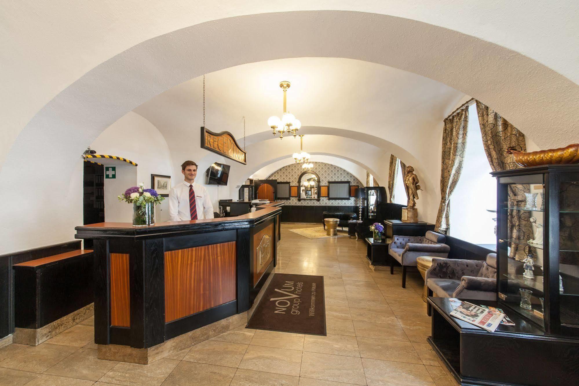 Novum Hotel Cristall Wien Messe Екстер'єр фото